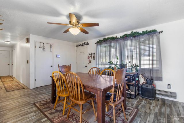 636 Main St N, Hansen, ID 83334