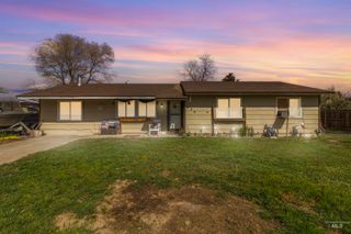 636 Main St N, Hansen, ID 83334