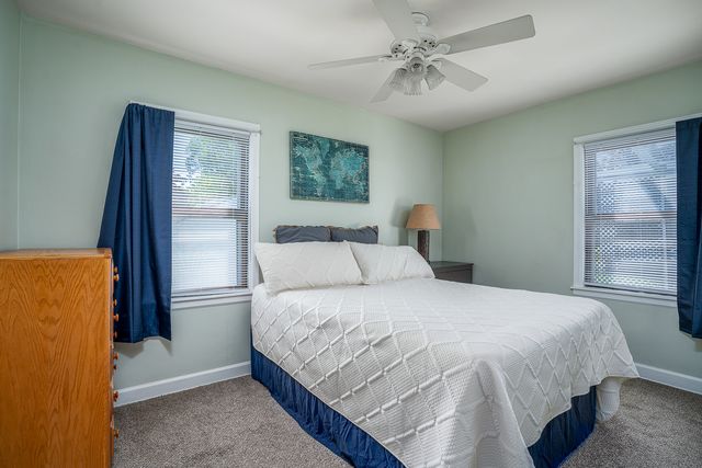 2639 N HOWELL Street, Davenport, IA 52804