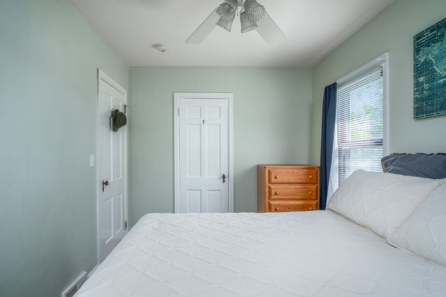 2639 N HOWELL Street, Davenport, IA 52804