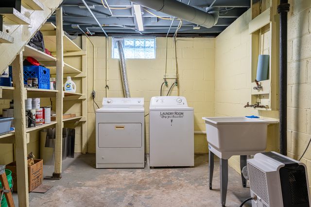 2639 N HOWELL Street, Davenport, IA 52804
