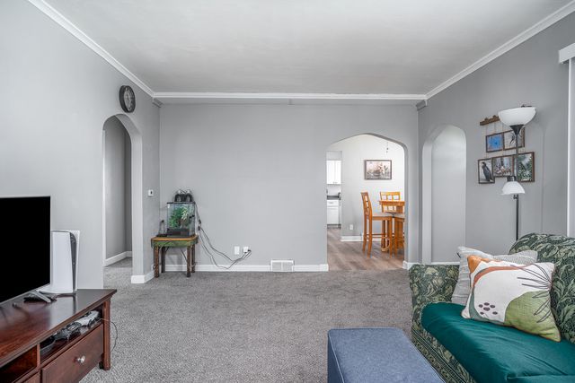 2639 N HOWELL Street, Davenport, IA 52804