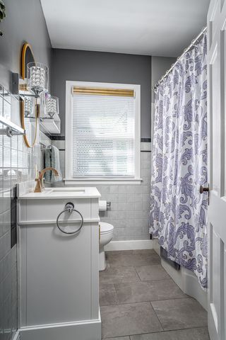 2639 N HOWELL Street, Davenport, IA 52804