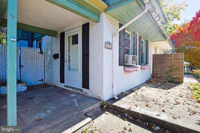 247 TRENT RD, Wynnewood, PA 19096