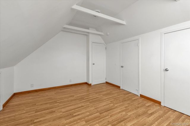 5 White Street, Valley Stream, NY 11580