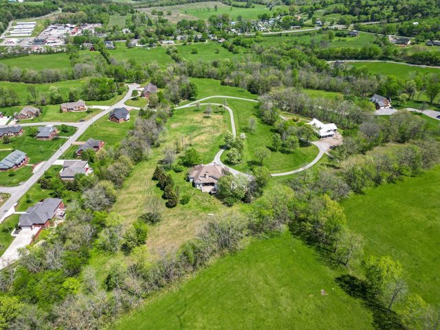 122 Creekside Ln, Woodbury, TN 37190