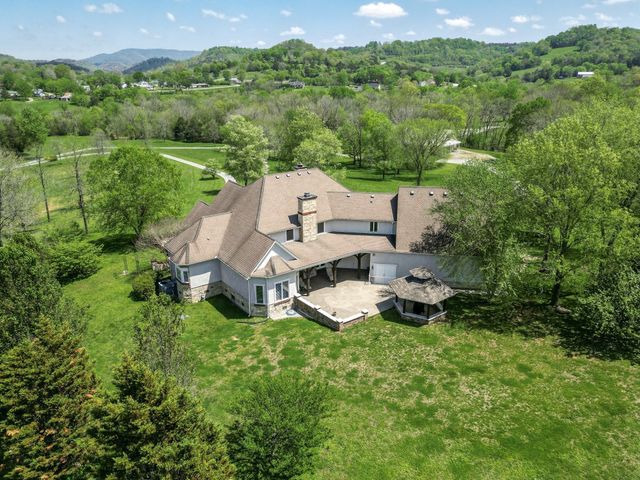 122 Creekside Ln, Woodbury, TN 37190
