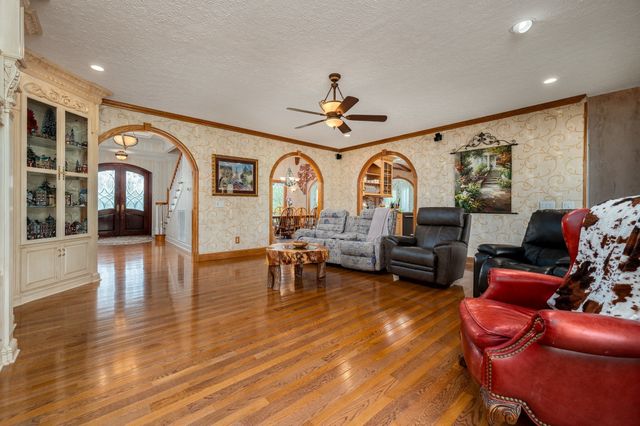 122 Creekside Ln, Woodbury, TN 37190