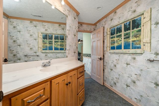 122 Creekside Ln, Woodbury, TN 37190