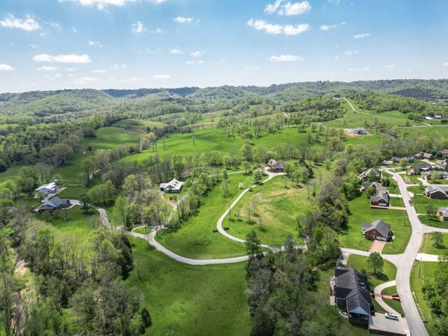 122 Creekside Ln, Woodbury, TN 37190