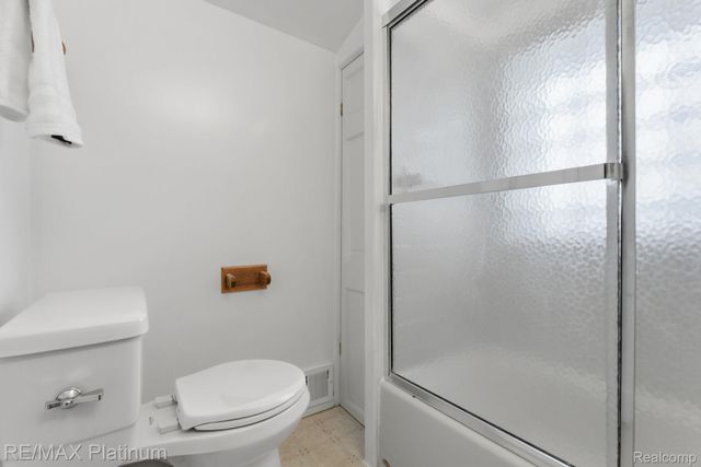 815 McPherson Street, Howell, MI 48843