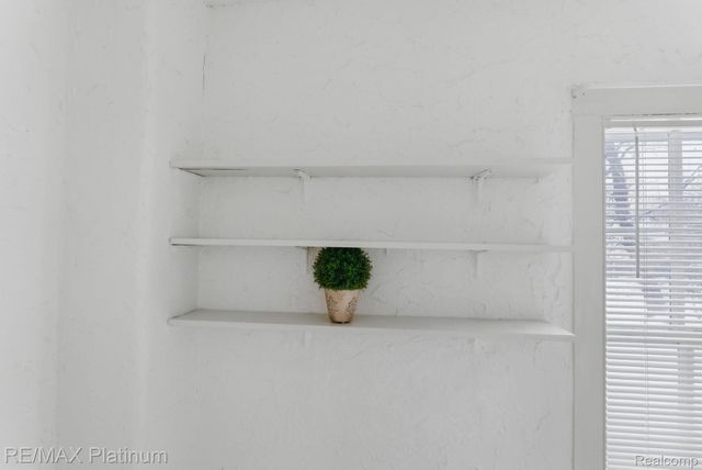 815 McPherson Street, Howell, MI 48843