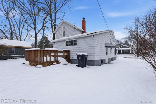 815 McPherson Street, Howell, MI 48843