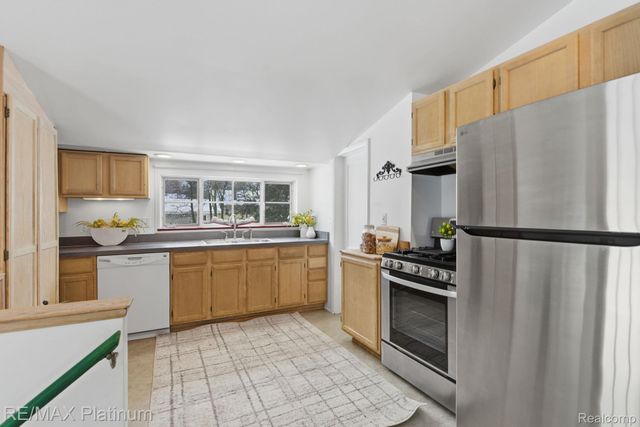 815 McPherson Street, Howell, MI 48843