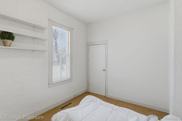 815 McPherson Street, Howell, MI 48843