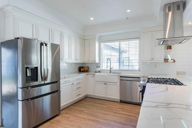 18 Hancock Circle, Salinas, CA 93906