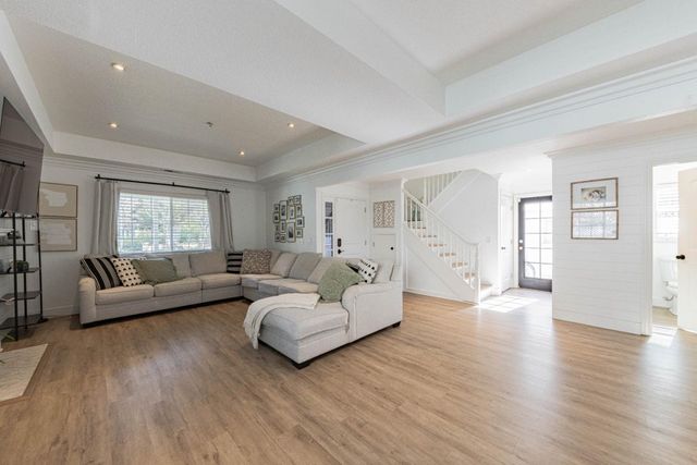 18 Hancock Circle, Salinas, CA 93906