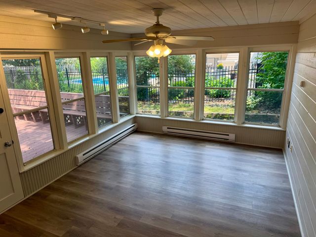 8440 Bayridge Lane, Bloomington, MN 55438