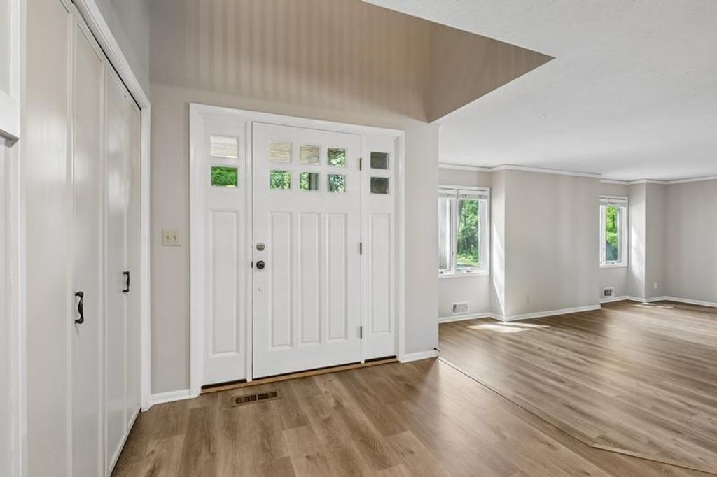 8440 Bayridge Lane, Bloomington, MN 55438 — photo 4