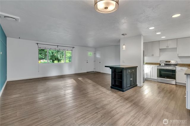 13301 186th Avenue SE, Renton, WA 98059