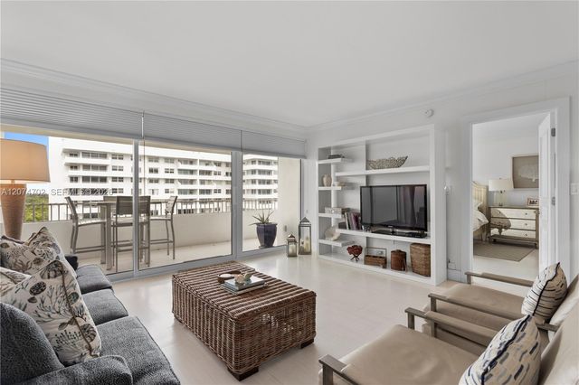 199 Ocean Lane Drive 902, Key Biscayne, FL 33149