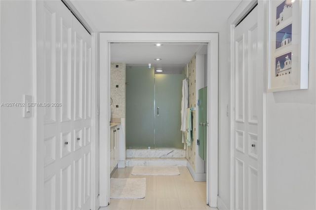 199 Ocean Lane Drive 902, Key Biscayne, FL 33149