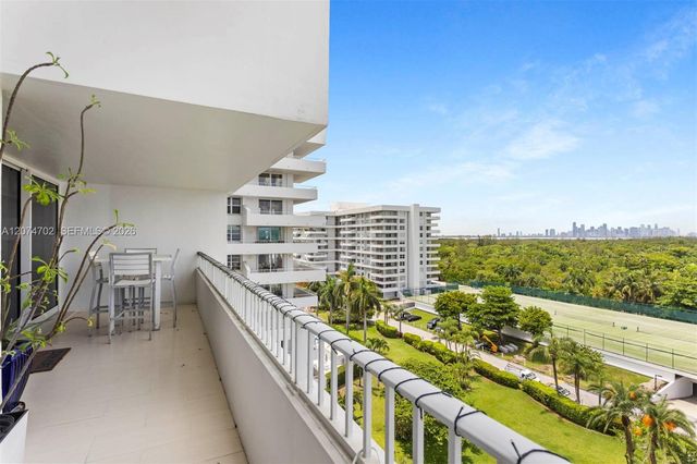 199 Ocean Lane Drive 902, Key Biscayne, FL 33149