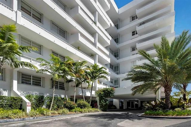 199 Ocean Lane Drive 902, Key Biscayne, FL 33149