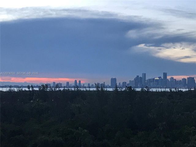 199 Ocean Lane Drive 902, Key Biscayne, FL 33149