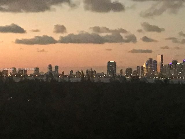 199 Ocean Lane Drive 902, Key Biscayne, FL 33149