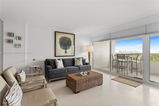 199 Ocean Lane Drive 902, Key Biscayne, FL 33149