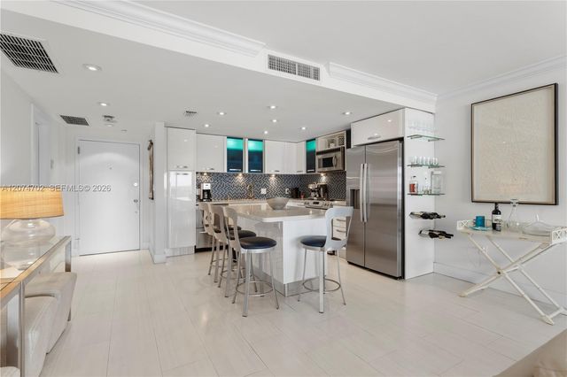 199 Ocean Lane Drive 902, Key Biscayne, FL 33149