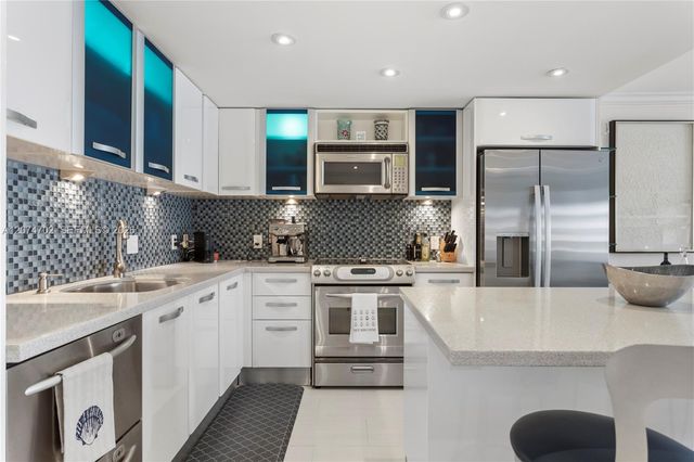 199 Ocean Lane Drive 902, Key Biscayne, FL 33149