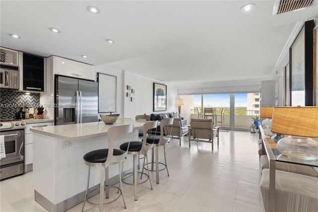 199 Ocean Lane Drive 902, Key Biscayne, FL 33149