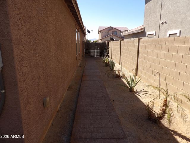 21626 W HILTON Avenue, Buckeye, AZ 85326