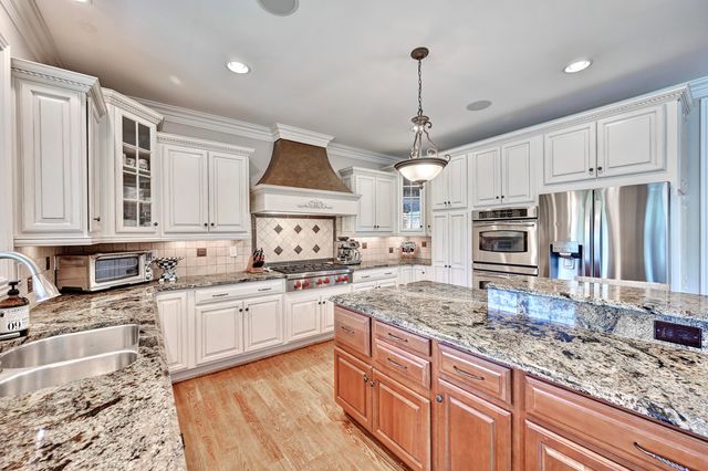 153 Kruempelman Drive, Fort Mitchell, KY 41011