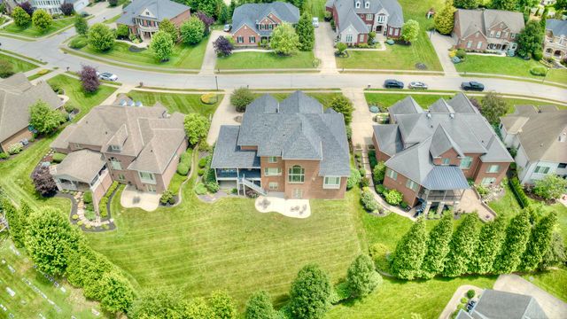 153 Kruempelman Drive, Fort Mitchell, KY 41011