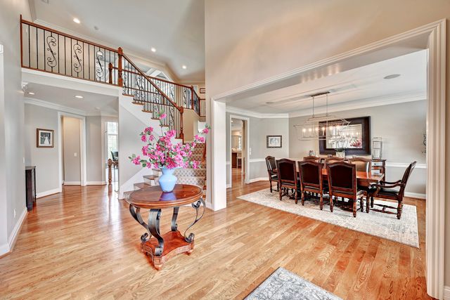 153 Kruempelman Drive, Fort Mitchell, KY 41011