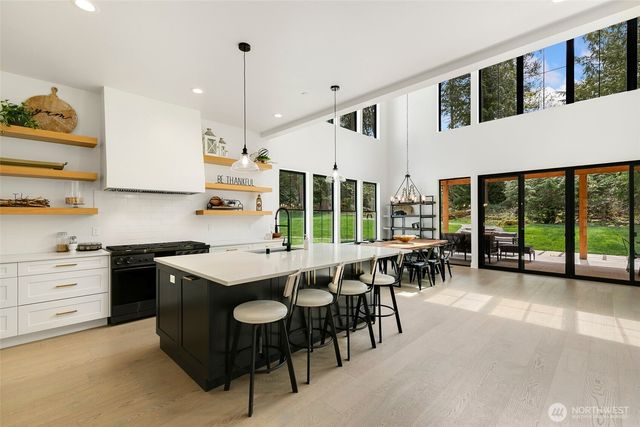 26237 SE Old Black Nugget Road, Issaquah, WA 98029