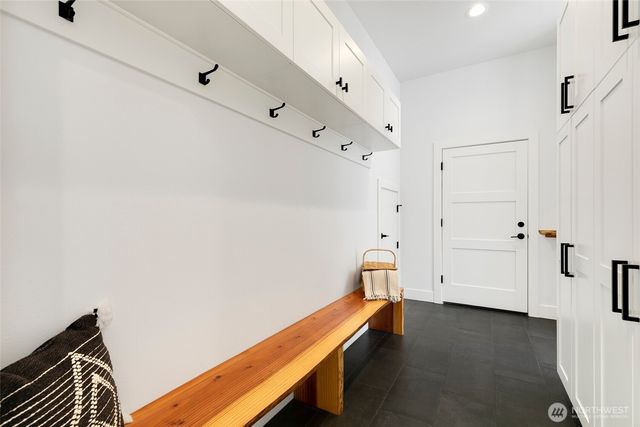 26237 SE Old Black Nugget Road, Issaquah, WA 98029