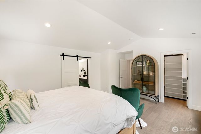 26237 SE Old Black Nugget Road, Issaquah, WA 98029