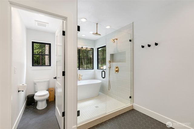 26237 SE Old Black Nugget Road, Issaquah, WA 98029