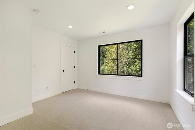 26237 SE Old Black Nugget Road, Issaquah, WA 98029