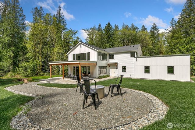 26237 SE Old Black Nugget Road, Issaquah, WA 98029