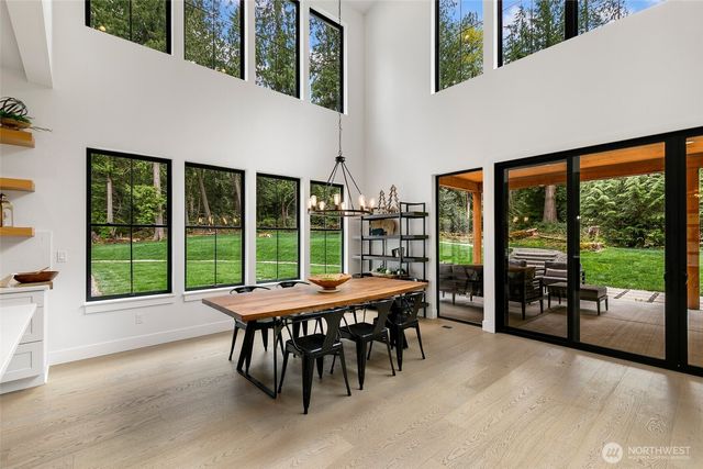 26237 SE Old Black Nugget Road, Issaquah, WA 98029