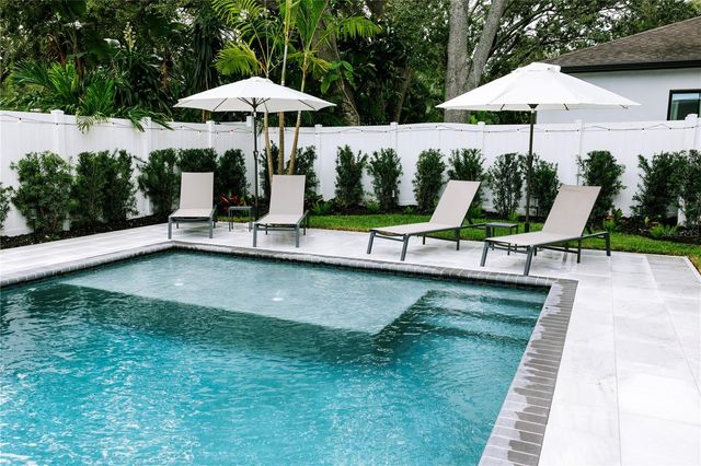 4316 S LOIS AVENUE, Tampa, FL 33611