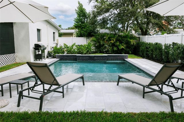 4316 S LOIS AVENUE, Tampa, FL 33611