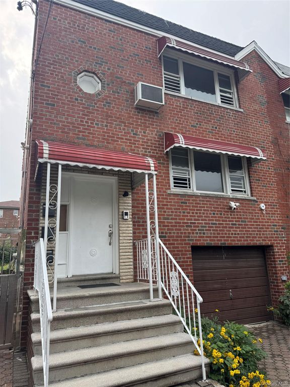 3535 Grace Avenue, Bronx, NY 10466