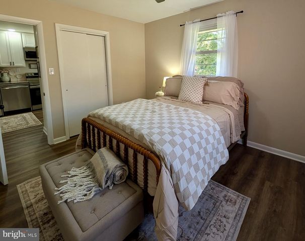 353 RITENOUR ST, Front Royal, VA 22630