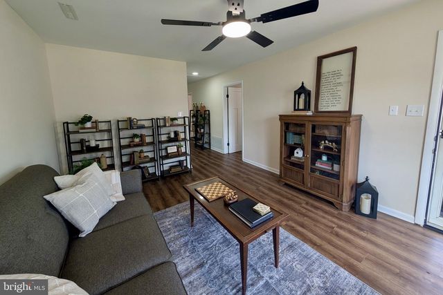 353 RITENOUR ST, Front Royal, VA 22630